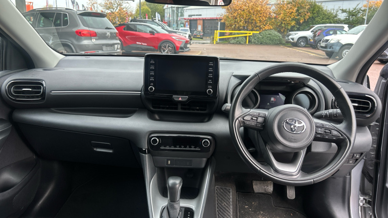 Toyota Yaris 1.5 Hybrid Design 5dr CVT Hybrid Hatchback